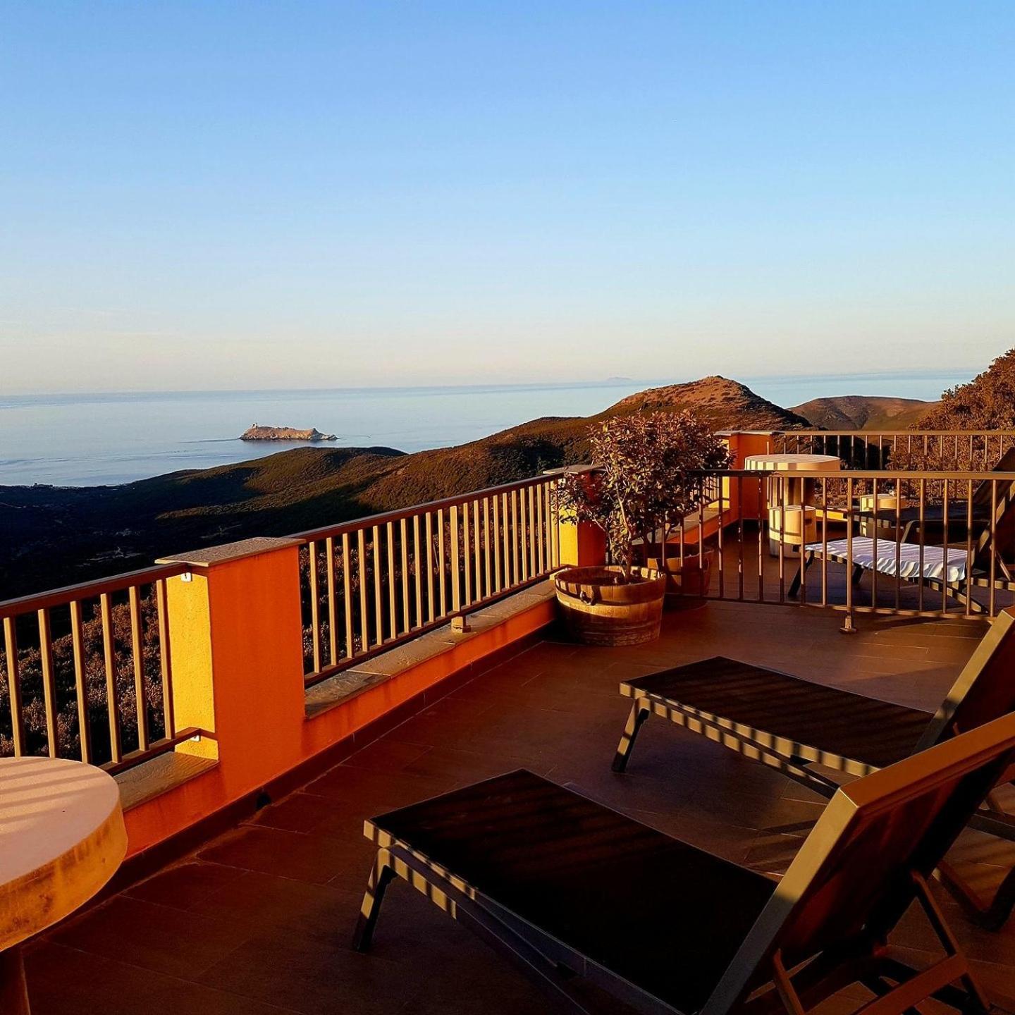 Hotel Le Saint Jean Ersa ภายนอก รูปภาพ